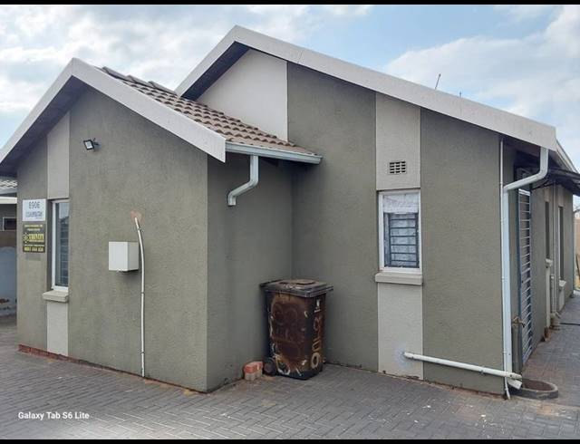 3 BEDROOM HOUSE FOR SALE IN WINDMILL PARK